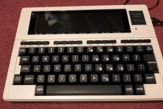 Vintage Tandy 102 Portable Computer 26 - 3803 In Great