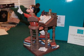 WDCC MICKEY ' S CHRISTMAS CAROL - MICKEY MOUSE AS BOB CRATCHIT - EARNEST EMPLOYEE 2