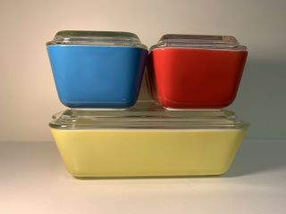 Vintage Pyrex 8 Piece Refrigerator Dish Set Primary Bright Colors With Lids