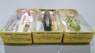 VINTAGE DEALER BOX OF 3 FRED ARBOGAST WOOD MUSKY JITTERBUG FISHING LURES, 3