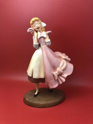 Disney Wdcc Cinderella “oh,  Thank You So Much ” Ceramic Porcelain Figure Statue