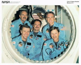 Astronaut Dick Covey Signed Sts - 51 - 1 Crew Photograph