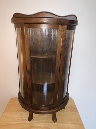 Quality Vtg Oak Curved Glass Front Curio Cabinet Wall/table Display 23” Tall Leg