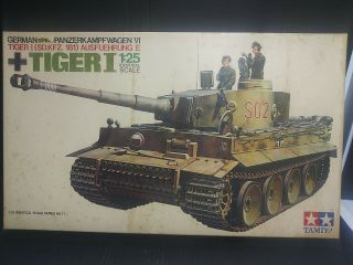 Vintage Tamiya German Panzerkampfwagen Vi Tiger I Model Tank Kit 1:25 Scale