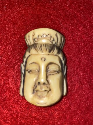 Antique Chinese Hand Carved Horn Buddha Head Spirits Amulet Pendant