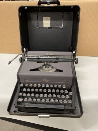Vintage Royal Arrow Typewriter With Case & Black Glass Keys