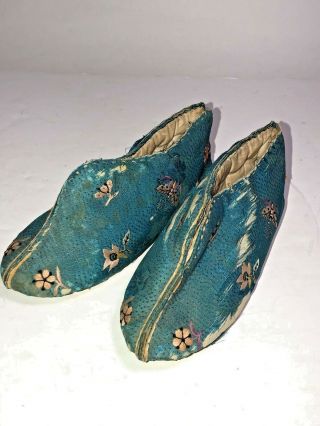 Antique Small Blue Silk Chinese Embroidered Flowers & Butterflies Shoes Slippers