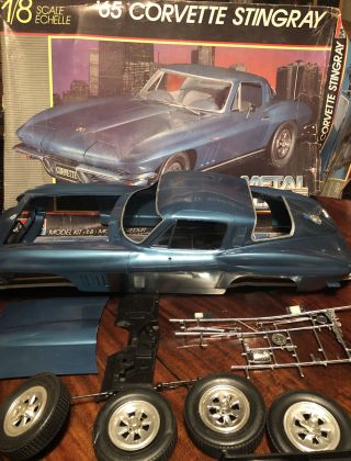 Monogram 1965 Corvette 1/8 Scale Kit 2613 Almost Complete Blue Metal Flake