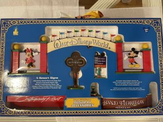 Disneyland Walt Disney World Monorail Accessories 5 Resort Signs