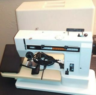 Vintage Pfaff Hobbymatic 807 Sewing Machine With Pedal & Case Made In Germany