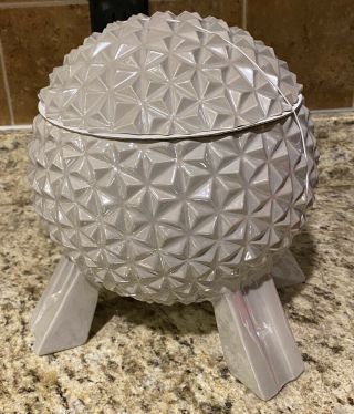 In Hand 2020 Disney Parks Epcot Spaceship Earth Ceramic Cookie Jar Canister