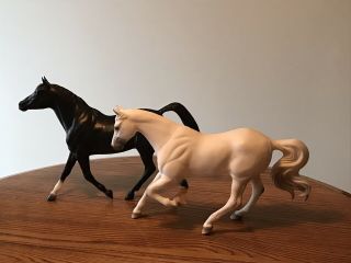 Set Of 2 Vintage Breyer - Reeves Stallions: White,  Black (rare; Gently)