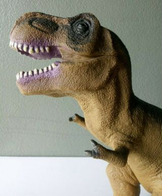 Toys R Us Maidenhead 20 " Rubber Tyrannosaurus Rex Dinosaur Figure