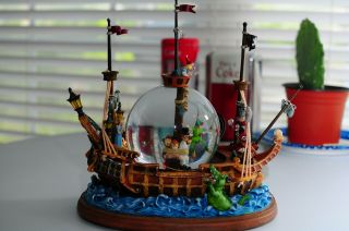 Disney Peter Pan Captain Hook Pirate Ship Snow Globe With A Music Box