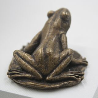 Best Copper Vintage Retro Craved Bless Lucky Frog Lotus Leaf Statue 45 40 26mm 3