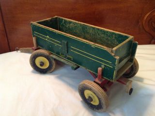 VINTAGE PETER MAR WOODEN FARM TOY HAY WAGON MUSCATINE IOWA GREEN & RED 3