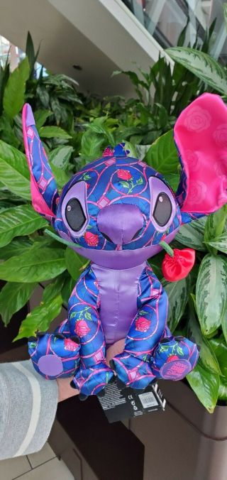 Stitch Crashes Disney.  Beauty And The Beast - Disney Plush In Hand.  Series 1/12.