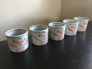 Fine Old Set Of 5 Japanese Porcelain Painted Soba Cup Choko Tea Sake Set Signed