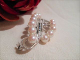 Vintage MIKIMOTO sterling silver brooch with 12 pearls 3