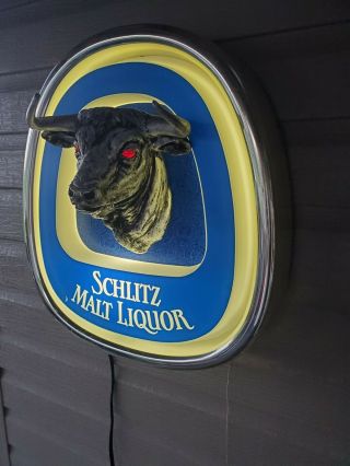 Vintage Schlitz Malt Liquor Beer Sign 3D Bull With Red Eyes - 1980 3