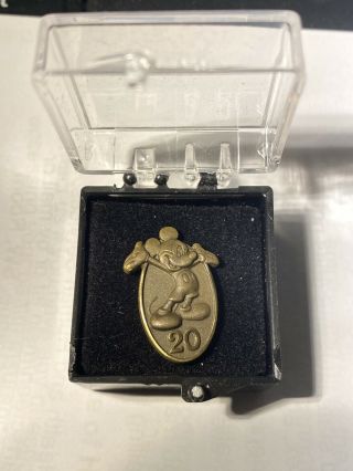 Mickey Mouse Disney 20 Years Of Service Cast Member Employee Pin -
