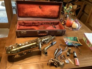 Vintage Cleveland By The H.  N.  White Co.  Cleve.  Ohio Saxophone,  Case,  Stuff