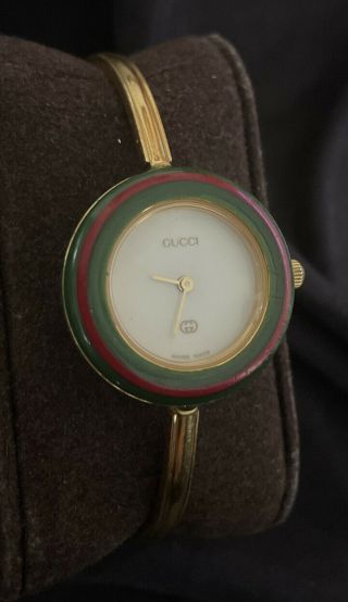 Vintage Gucci Ladies Watch 1100 - L - Gold Plated Interchangeable Bezel - Runs