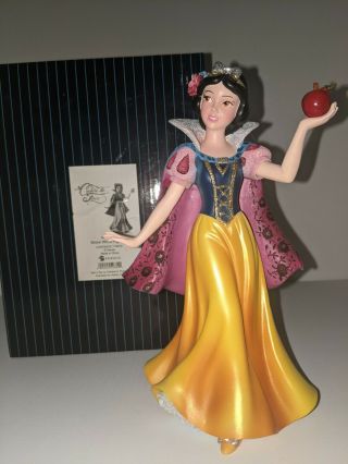 Enesco Disney Showcase Couture De Force Snow White Princess Stone Resin Figurine