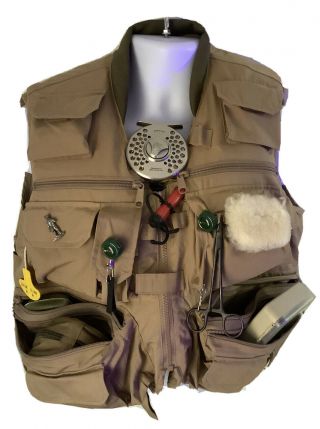Orvis Fly Fishing Vest Size S Tan Brown With Battenkill Mid Arbor Iii 3 Reel,