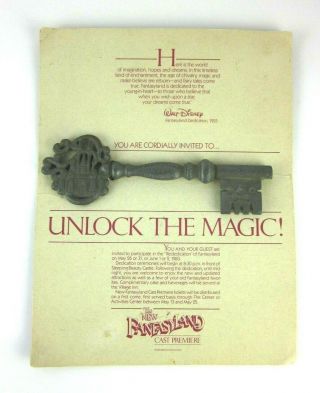 Disneyland " Unlock The Magic " Fantasyland 1983 Cast Member Premiere Key