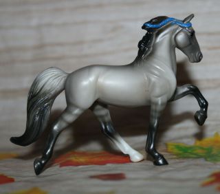 6039 Breyer Stablemate Horse,  Tennessee Walking Horse,  Twh,  Grey