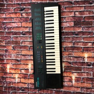 Vintage Yamaha Psr - 6 Electronic Keyboard/synthesizer (&)