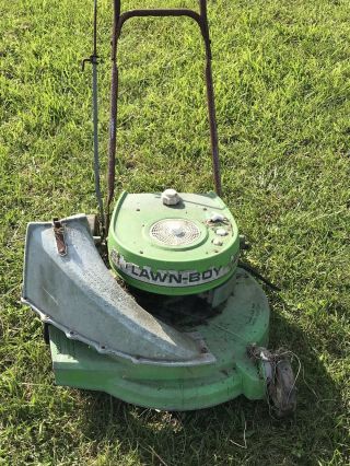 Vintage 21” Lawn Boy Push Walk Behind Lawnmower,  Model 8253 2