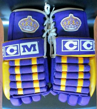 Vintage 1983 Los Angeles Kings Ccm M - Hg2 Pro Guard Thumb Hockey Gloves Sz Small