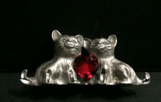 Vtg Spoontiques Pewter Cat Kitten Love Diamond Cut Red Jewel Heart Figurine