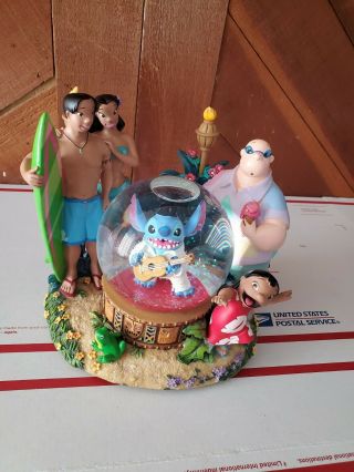 Disney Snowglobe Lilo And Stitch As Elvis Musical Aloha Oe Snow Globe