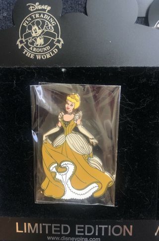 Disney Shopping Pin Gold Solo Princess Designer Cinderella Profile Pose Le 100