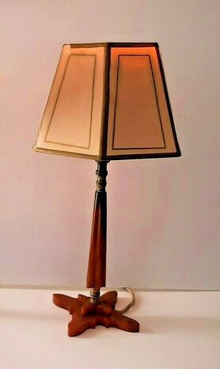 Vintage 1930 Butterscotch Bakelite Two Tiered Base Lamp
