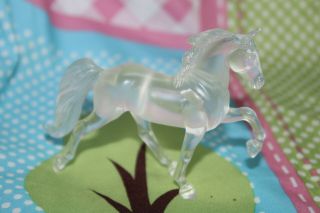 4210 Breyer Stablemate Horse,  Tennessee Walking Horse Twh,  Clear,