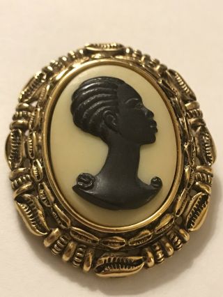 Vintage Coreen Simpson Black Cameo Brooch African American Gold Tone Pin Cowrie