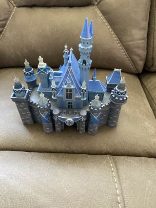 Disney Medium Big Fig Light Up Sleeping Beauty Castle 60th Diamond Celebration