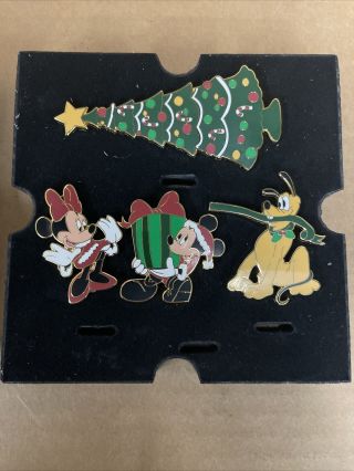 Disney Le 1000 Mickey Mouse Xmas Surprise 4 Mystery Pins Desk Display 2005