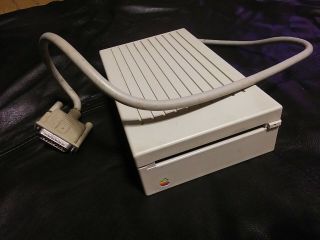 Vintage Apple 3.  5 Drive Model A9m0106 Works? From Iigs