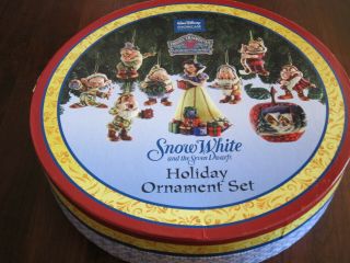 Disney Collectibles - - Jim Shore Snow White & Seven Dwarfs 9 Piece Ornament Set