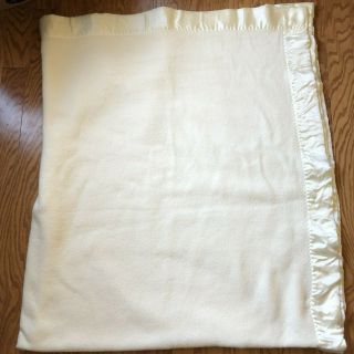 Vintage Satin Trim Acrylic Blanket Cream Color 80 x 90 Full Size Made in USA 2
