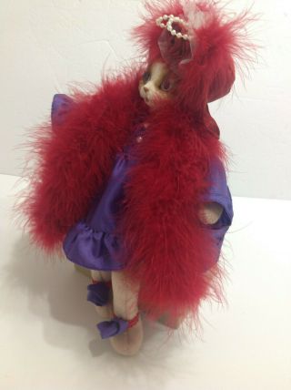 Red Hat Lady Cat With Red Boa Shelf Sitter 