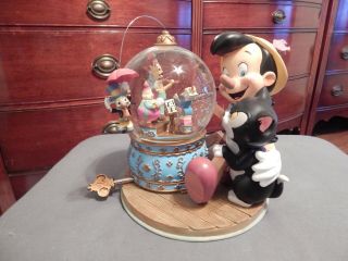 Disney Pinocchio And Figaro Magic Musical Snow Globe “brahm 