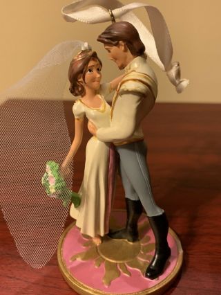 Disney Store Tangled Ever After Ornament Rapunzel And Flynn Rider 3