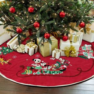 Disney Store Mickey Mouse and Friends Holiday Tree Skirt 52 