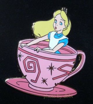 Disney Alice In Tea Cup At Mad Tea Party Fantasyland Wdw Pin Le 250